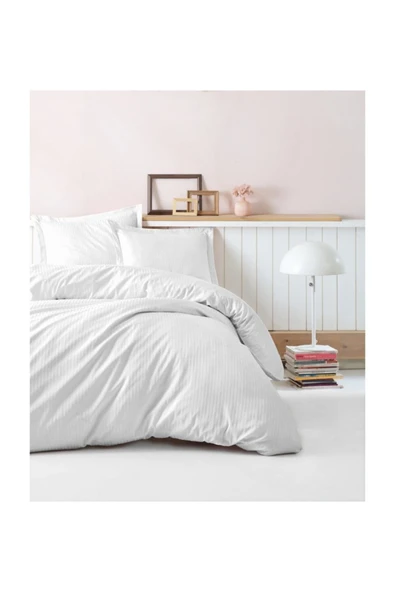 Elegant Stripe Saten Çift Kişilik Nevresim Takımı Beyaz ürün görseli