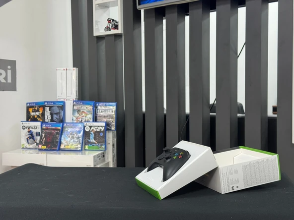 Xbox 9. Nesil Siyah Kol Kutulu (İKİNCİ EL) - 4