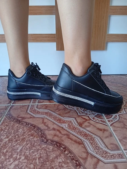 Kadın Spor Ayakkabı Siyah Renk