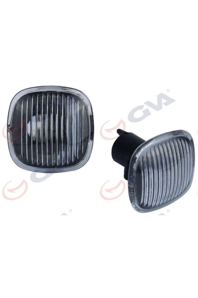 GVA ÇAMURLUK SİNYALİ SİYAH ÇİZGİLİ A3 A4 A8 RAPID OCTAVIA FABIA ROOMSTAR 613138 ürün görseli