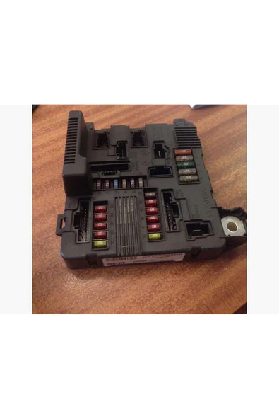 SAGEM SİGORTA KUTUSU MEGANE II RSZYN ürün görseli