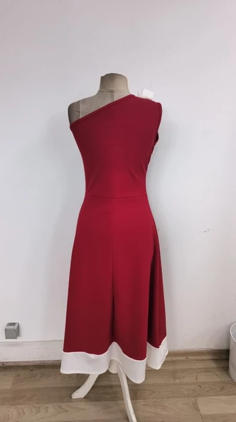 Lucky Life Kadın Tek Omuzu Açık Omuzlardan Kurdela Detaylı çift Renkli Ithal Krep Elbise - Resim 5