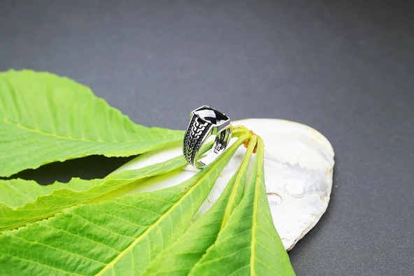 Fasetli Opsidyen Taşlı Gece Sancaktarı Yüzük ürün görseli