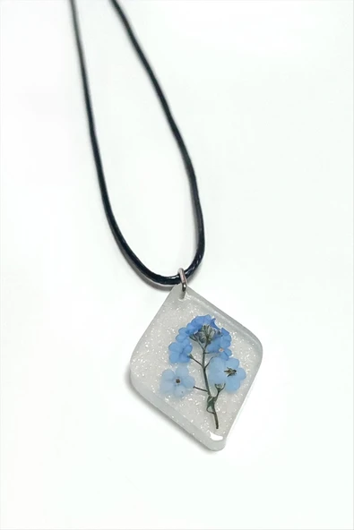 Unutmabeni Çiçeği Baklava Dilimli Epoksi Kolye - Resim 2