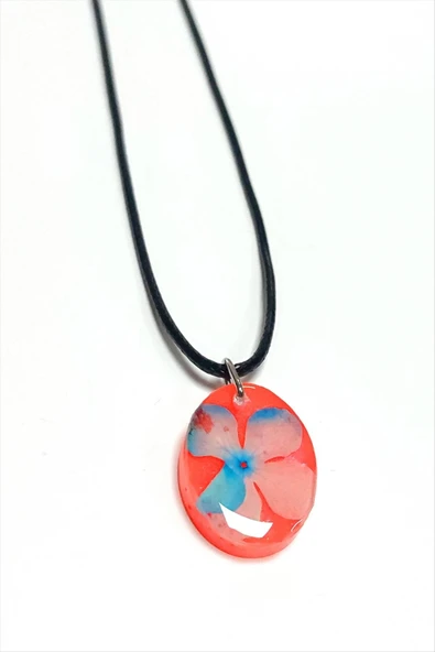 Kartopu Çiçeği Oval Epoksi Kolye ürün görseli