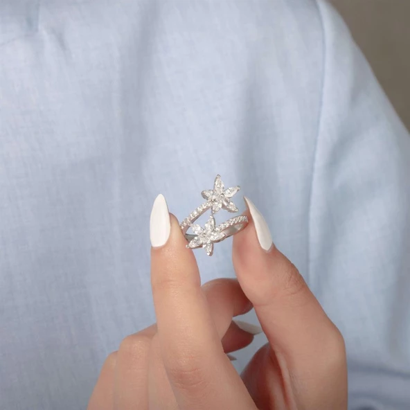 Gümüş Zirkon Taşlı Çiçek Motifli Bayan Yüzük - 3