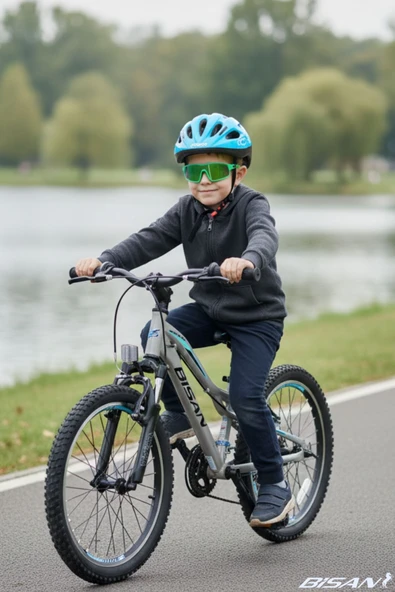 Bisan BUFFALO ÇOCUK BİSİKLETİ 20 JANT 28 CM ÇELİK KADRO V FREN 18 VİTES AÇIK GRİ - MAVİ (6-8 YAŞ) ürün görseli