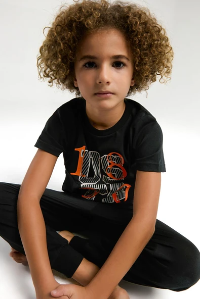 U.S. Polo Assn. Erkek Çocuk Siyah Kısa Kol Paça Lastikli Rahat Pijama Takım ürün görseli 1