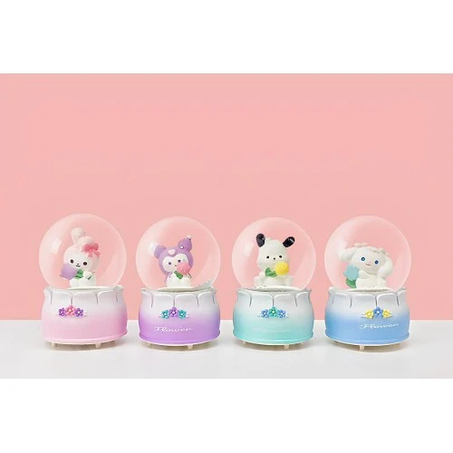 Kuromi Işıklı Kar Küresi 9 Cm ürün görseli