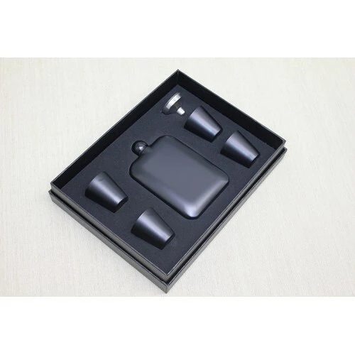 4 Shot Bardaklı Matara Seti Siyah ürün görseli