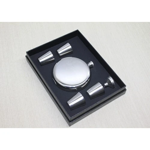 4 Shot Bardaklı Matara Seti Yuvarlak Çelik ürün görseli