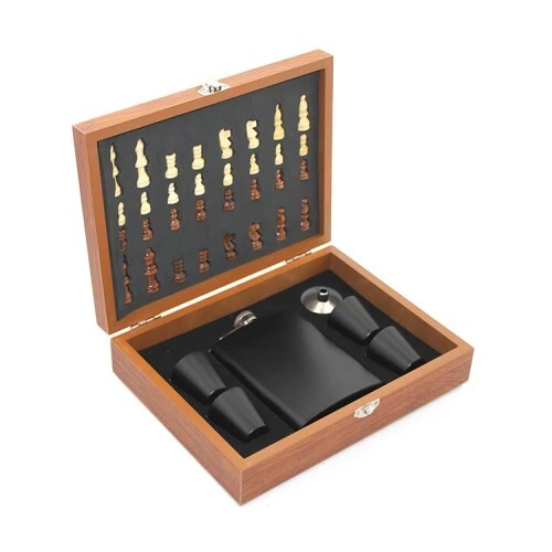 Ahşap Kutulu Satrançlı Matara Seti 8 oz Siyah Renk ürün görseli