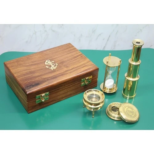 Ahşap Kutulu Dürbün, Kum Saati, Büyüteç, Pusula Seti ürün görseli