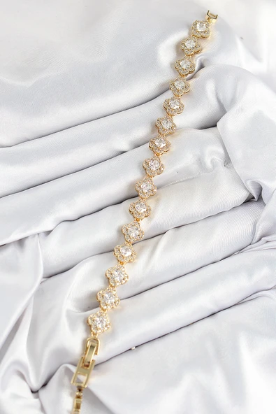 Pirinç Zirkon Taşlı Yonca Baget Model Gold Renk VIP Seri Kadın Bileklik - TJ-BB7510 - Resim 2