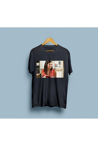Oversize Friends Monica Tasarım Unisex T-shirt ürün görseli