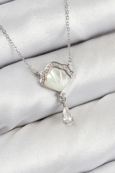 Pirinç Zirkon Taşlı İstiridye Model Gümüş Renk Kadın Kolye - TJ-BKO10417 ürün görseli