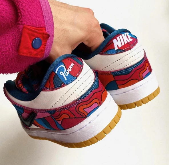 Nike SB Dunk Low Pro Paradunk Sneakers for Men - 8