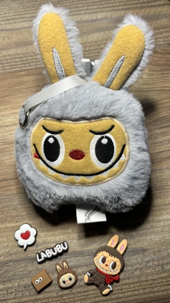 Labubu Peluş Anahtarlık (15cmx20cm) ve Sticker Seti