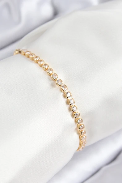 Pirinç Zirkon Taşlı Sıralı Model Gold Renk Asansörlü Kadın Bileklik - TJ-BB7727
