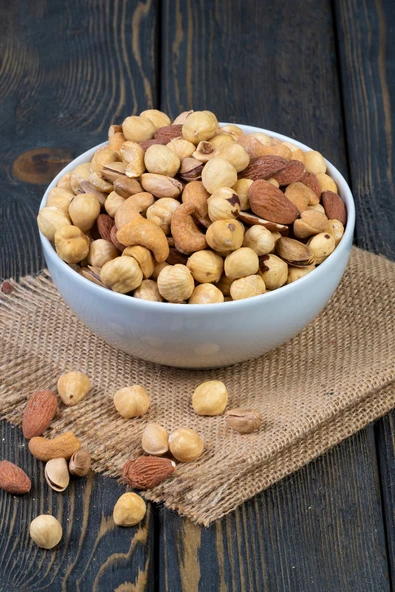 KEYFİ TAT KURUYEMİŞ Lüx Karışık Kuruyemiş 500 Gr