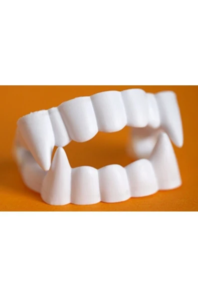 Kılıçlar Oyuncak Plastik Vampir Dişi 2'li Karışık Renk (SU BALONU HEDİYELİ)