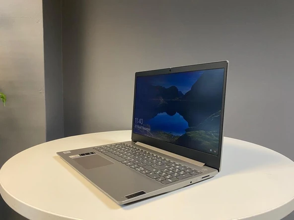 Lenovo 2.El Notebook Ideapad 3-15Ill05 İ3 1005G1 8Gb Ddr 256Gb M2 Ssd 15.6'' Hd C Kalite Laptop - 3