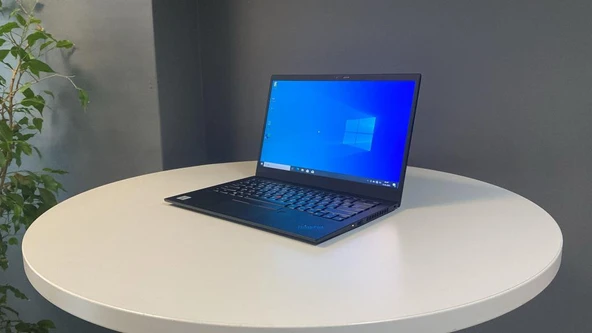 Lenovo Thınkpad X1 Carbon Notebook İ7 10610U 16Gb Lpddr3 512Gb M2 Ssd 14"Fhd Ips Bx Laptop 2.El - 3