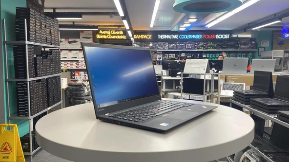 Lenovo Thınkpad X1 Carbon Gen5 W10Dg Notebook İ5 6300U 8Gb Lpddr3 256Gb M2 14" Fhd Ips Bxkalite 2.El - Resim 3