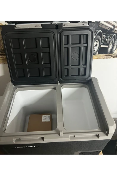 tecnopoint 50lt Çift Bölmeli 220 Volt Adaptör Hediyeli Çift Beyin Yeni Nesil Araç Oto Buzdolabı - 4
