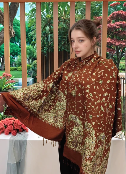 omuz Şal, El Yapımı Yün ve İpek, Boncuklarla Süslenmiş