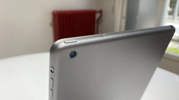 iPad Air 1. Nesil Wi-Fi 16GB Uzay Grisi 9.7" Tablet - İkinci El - Resim 3