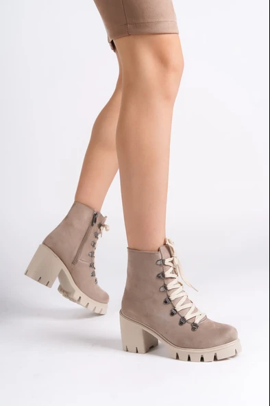 JET-EMMA Bağcıklı Fermuarlı Ortopedik Taban Topuklu Süet Kadın Bot  STT - Ten ürün görseli