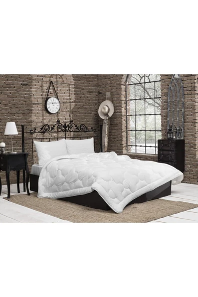 Sheri Home Tekstil Çift Kişilik Micro Yorgan Ve 2'li Kapitone Yastık Kılıfı ürün görseli 1