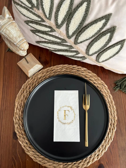 Gold Yaldızlı Beyaz Çelenkli F Harfi Garson Peçete 16 Adet ürün görseli 1