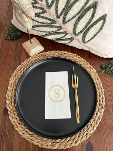 Gold Yaldızlı Beyaz Çelenkli Ş Harfi Garson Peçete 16 Adet ürün görseli 1