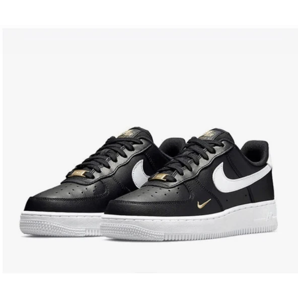 Nike Air Force 1 Black Essentials - 1