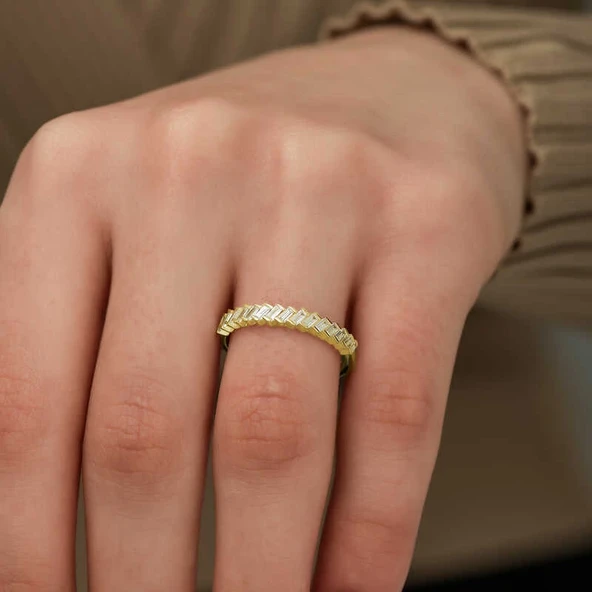 ​​Gümüş Gold Sıralı Baget Taşlı Bayan Yüzük - Resim 3