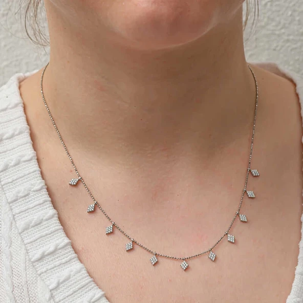 Gümüş Baklava Kesim Şans Kadın Kolye - Resim 3