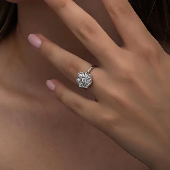 Gümüş Baget Taşlı Kadın Yüzük - Resim 5