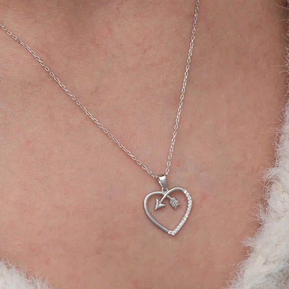 Gümüş Kalpli Ok Kadın Kolye - Resim 5