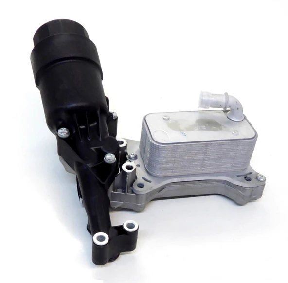 Yağ Soğutucusu Komple OM651 W204 2007-2014 C218 2011-2017 W212 2009-2015 C207 2010-2016 W221 2006-2013 W639 2003 Sonrası Sprinter 906 2009 Sonrası ürün görseli