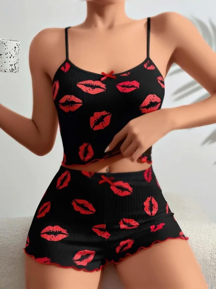 Bicomi Pamuklu Kiss Öpücük Desen Siyah Fitilli Şortlu Pijama Takımı ürün görseli