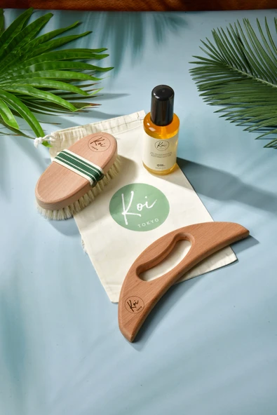 Koi Tokyo Selülit Karşıtı Masaj Yağı Ahşap Masaj Aleti %100 Doğal At Kılı Fırçası 3'lü Selülit Bakım Seti