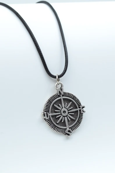 Pusula Gümüş Kaplama Deri İp Kolye ürün görseli 1