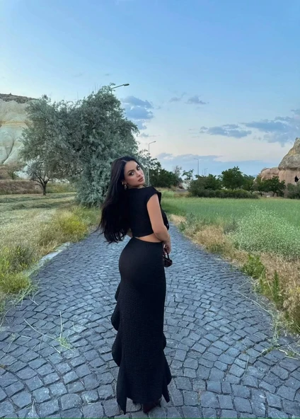 ÖNÜ BAĞLAMALI ETEKLİ TAKIM SİYAH - 2