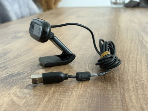 Logitech C170 Dahili Mikrofonlu Bilgisayar Kamera Webcam V-U0026 - 3