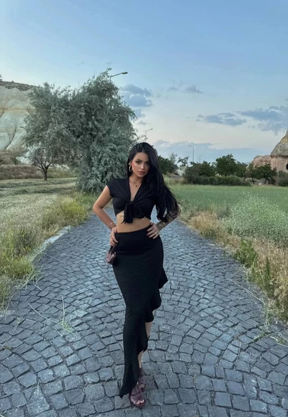 ÖNÜ BAĞLAMALI ETEKLİ TAKIM SİYAH - 4