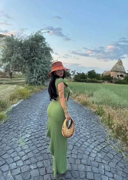 ÖNÜ BAĞLAMALI ETEKLİ TAKIM SİYAH - 7