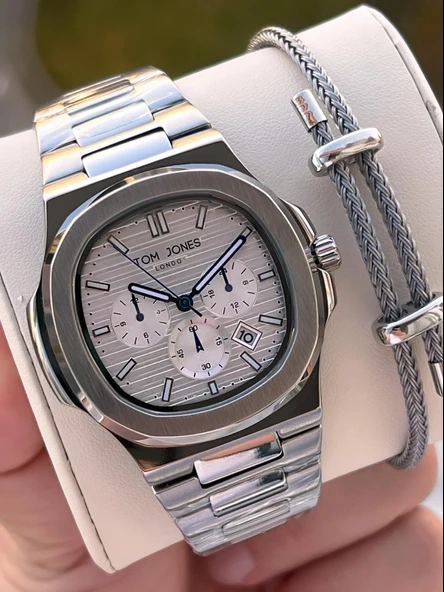 Tom Jones Çelik Kordon 3 Atm Suya Dayanıklı 2 Yıl Garantili Erkek Kol Saati+Bileklik TJE1.10044.1 ürün görseli