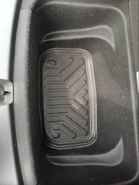 Tesla Model Y ( Juniper ) 2025 Sonrası Bagaj Havuzu | Arka Alt Küçük - 2